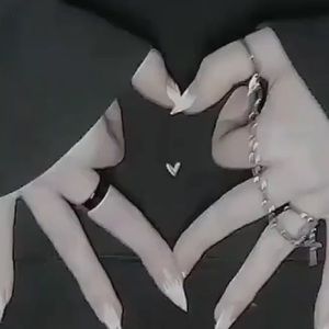 Meet your Posher, Calista